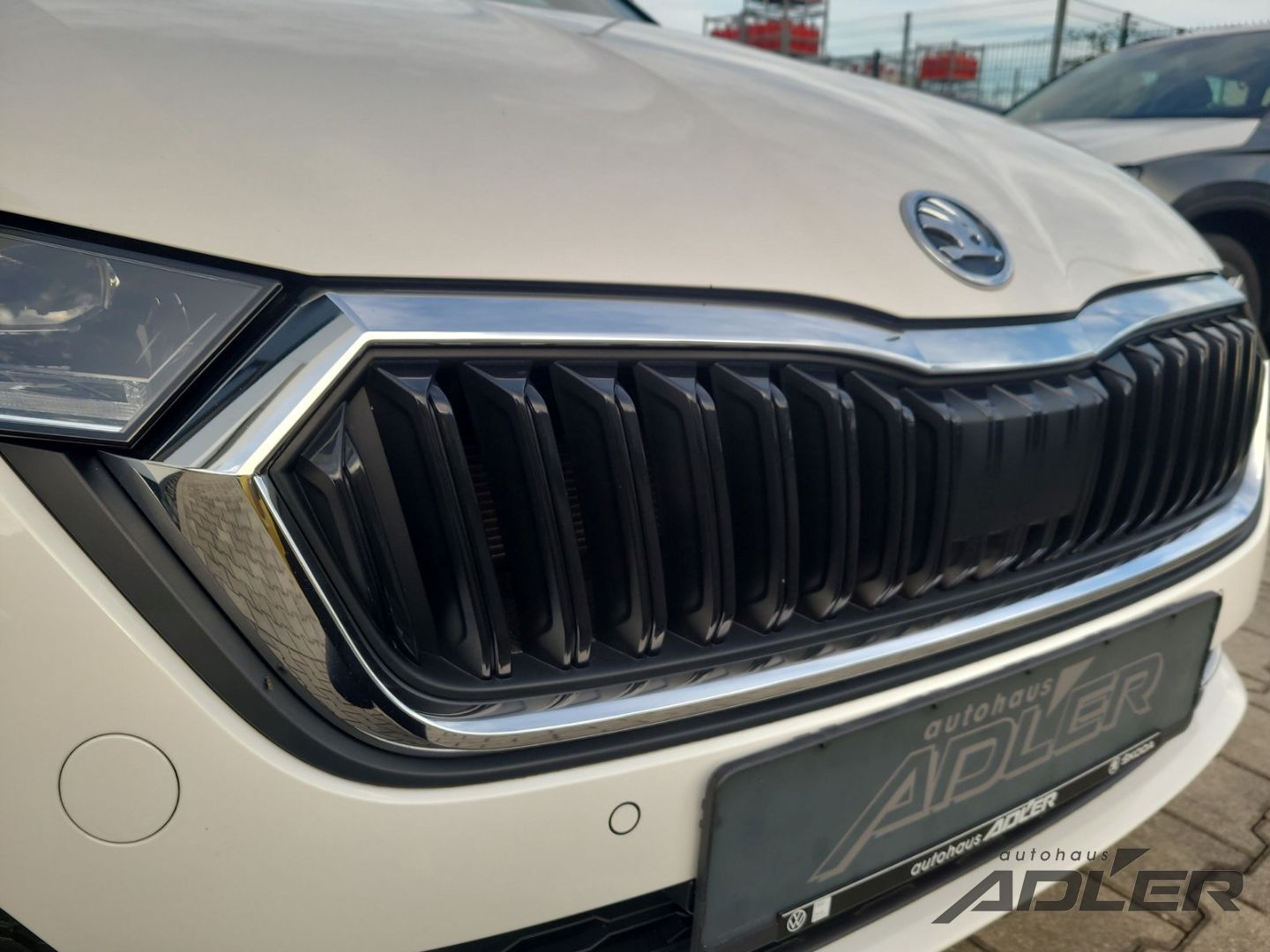 Skoda Octavia Combi 2,0 TDI DSG Style Headup Navi el H foto 25