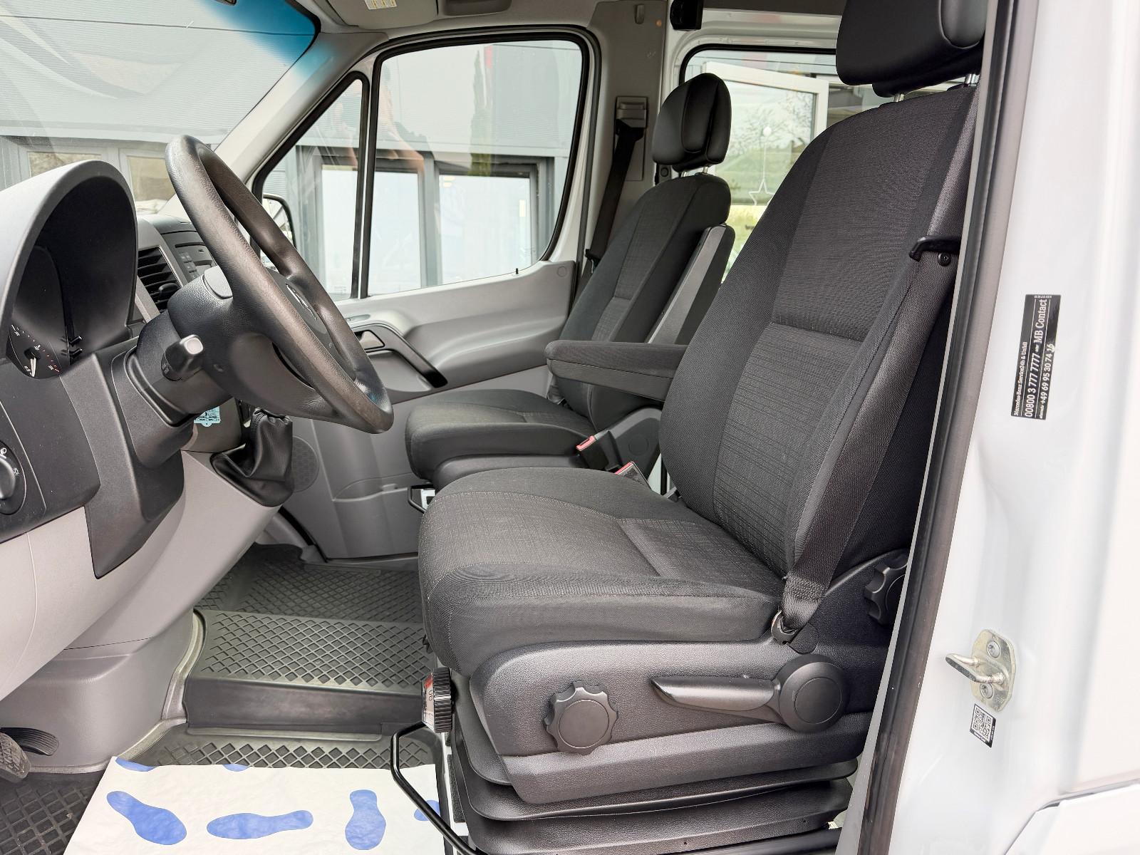 Mercedes-Benz Sprinter 313CDI Bus 9-Sitze L2H2 RWD Schwingsitz