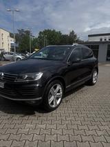 Volkswagen Touareg 3.0 V6 TDI SCR Tiptronic - - VW Touareg Gebrauchtwagen in Frankfurt