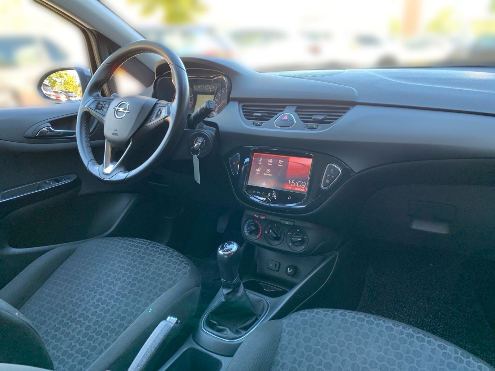 Fahrzeugabbildung Opel Corsa 1.4 Edition Allwetter