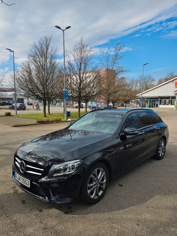 Image of Mercedes-Benz C 220