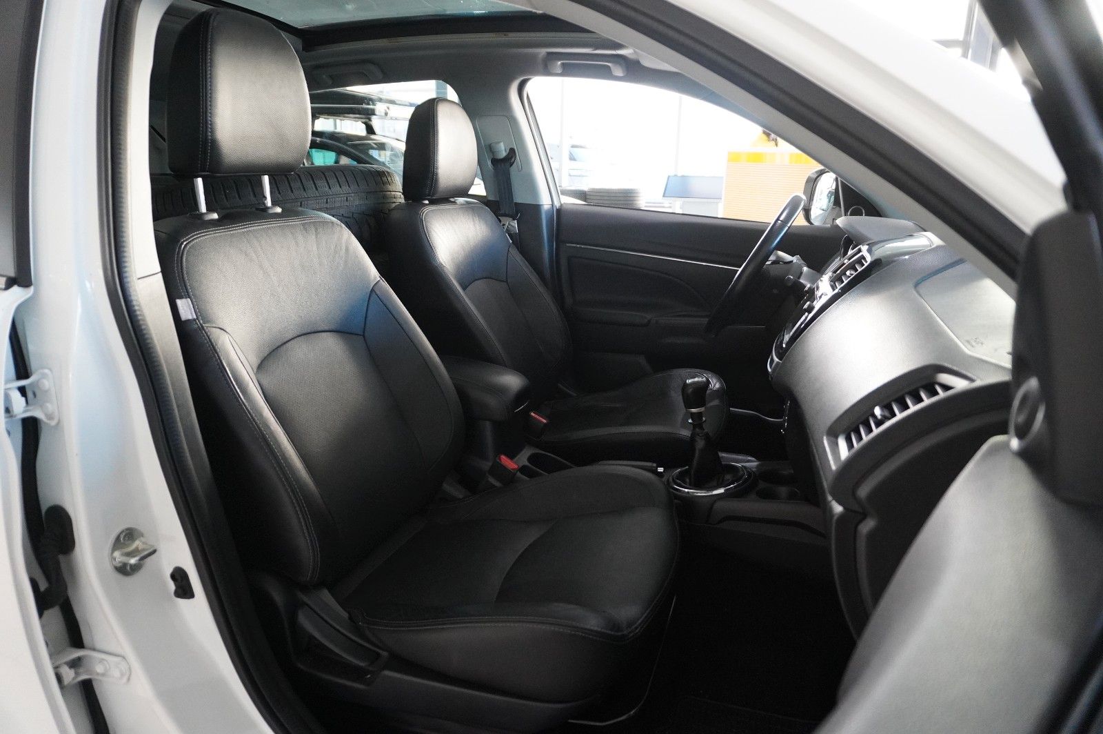 Fahrzeugabbildung Mitsubishi ASX 1.6D TOP 2WD NAVI/LED/KAMERA/PANO./SHZ/AHK
