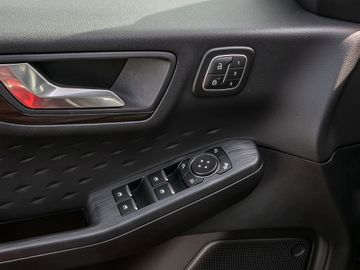 Ford Kuga 2.5 Plug-In Hybrid Vignale Parkautomatik