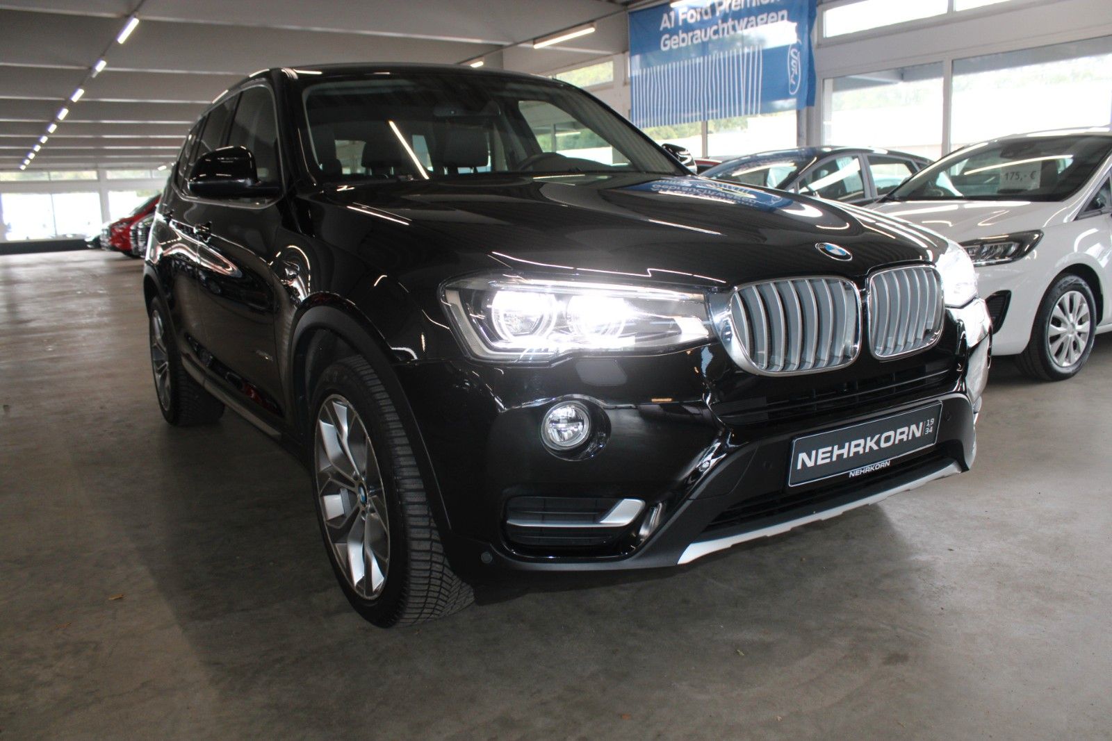 Fahrzeugabbildung BMW X3 xDrive28i xLine Aut. AHK HUD LEDER STDHZ uvm.