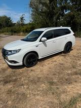 Mitsubishi Outlander - Mitsubishi Plug-in Hybrid Outlander von privat