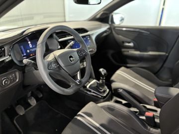 Fotografie 15 des Opel Corsa 1.2 Direct Injection Turbo GS