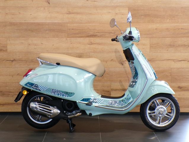 Vespa Primavera 50 Batik / Sofort verfügbar !