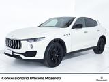 Maserati Levante 3.0 v6 250cv auto - Maserati Levante mit Halbautomatikschaltung