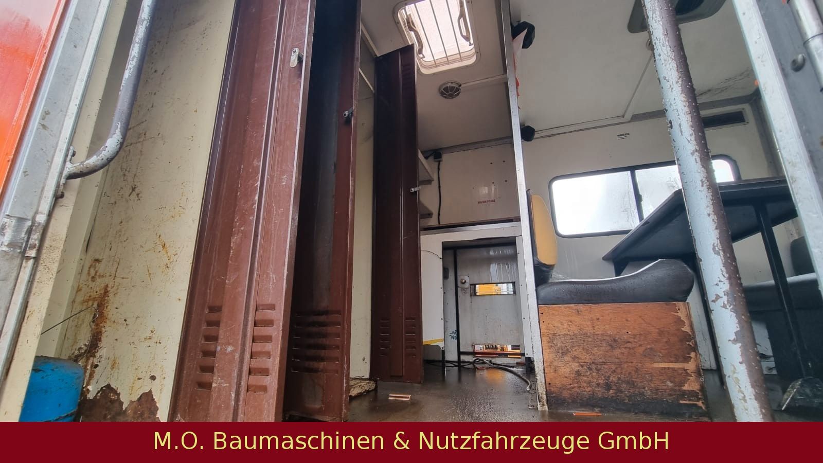 Fahrzeugabbildung Renault Premium 250 DCI / Mannschaftswagen /