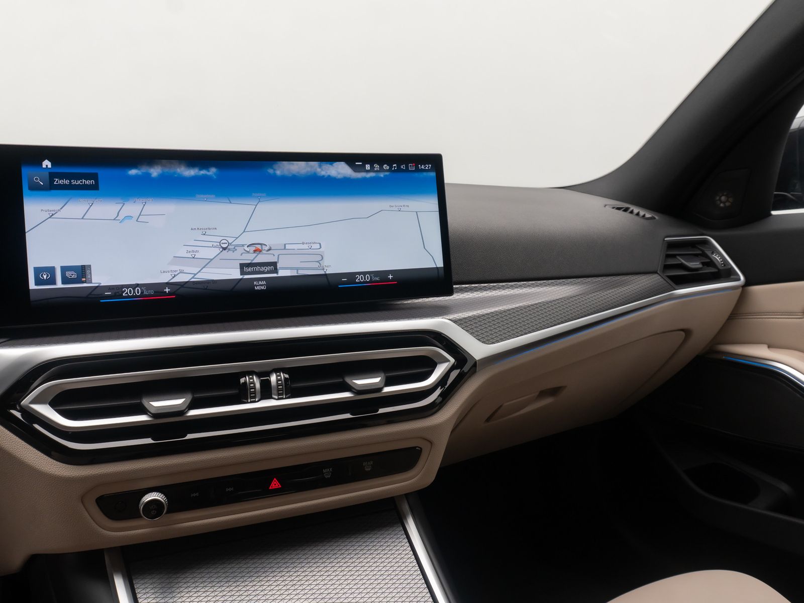 Fahrzeugabbildung BMW 330i MSport DAB Memory Kamera H/K Komfort 19Zoll