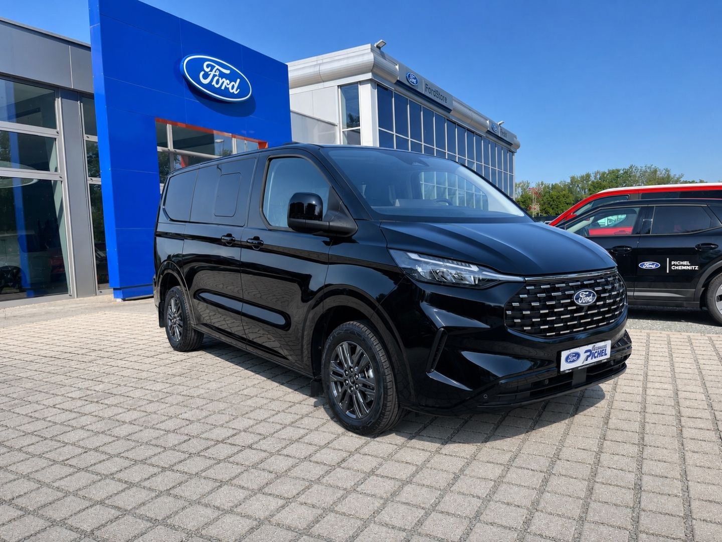 Ford Tourneo Custom - Bild 2