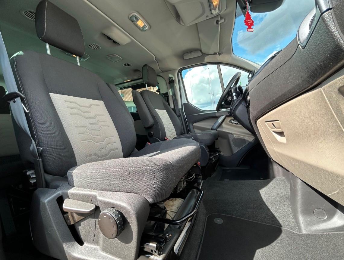Ford Tourneo Custom 8 SITZE + KAMERA + SPURHALTE +AHK
