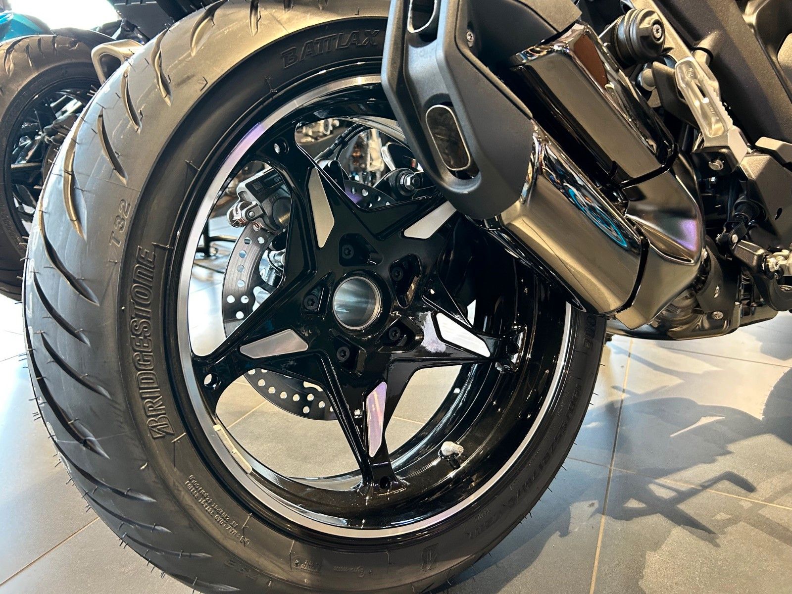 Fahrzeugabbildung BMW R 1300 R - 3 Pakete + Option 719 uvm.