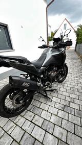 Honda Africa Twin CRF 1100L DCT ES - Honda Motorräder in München