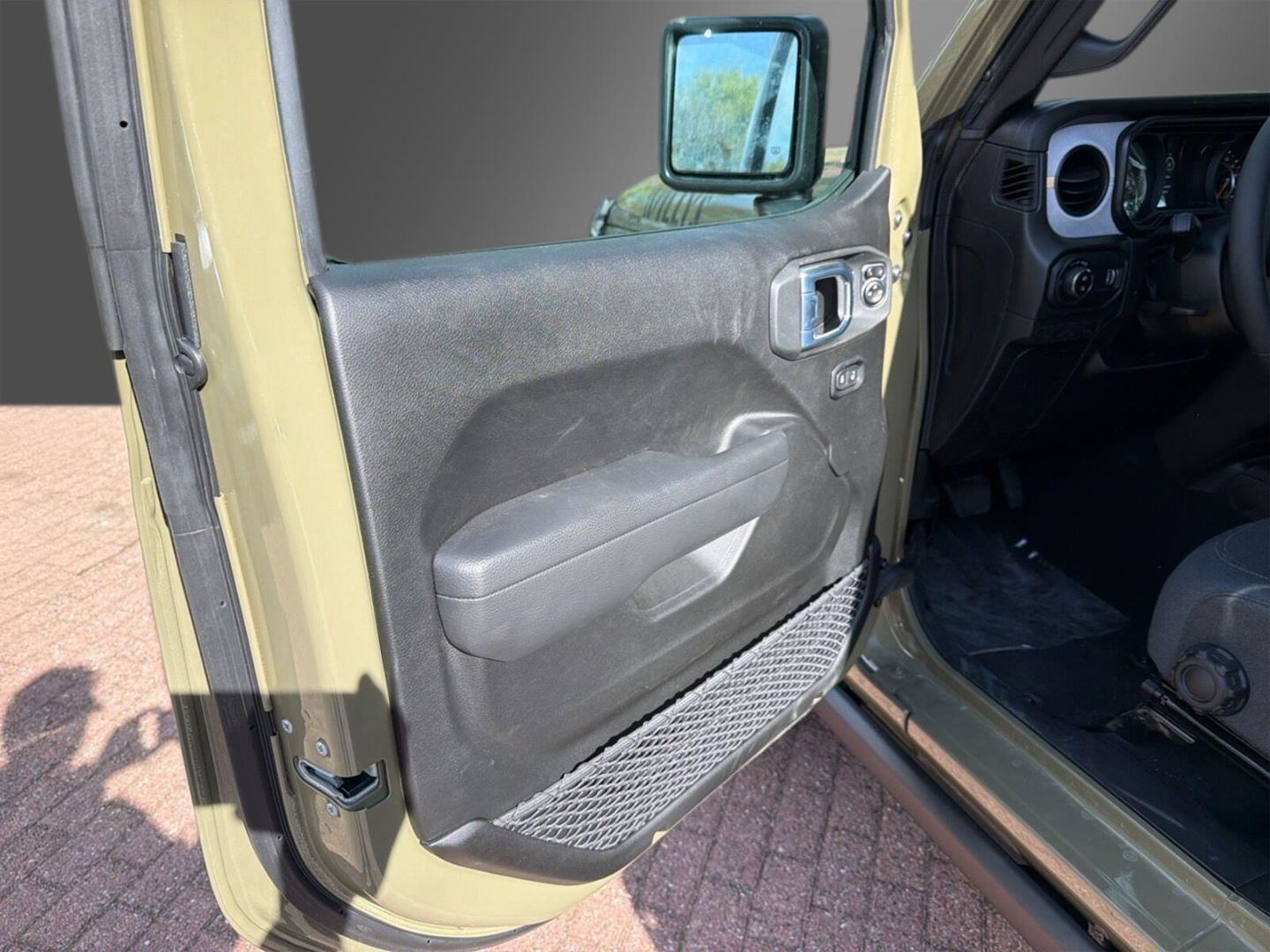 Fahrzeugabbildung Jeep Gladiator 3,6l V6 Willys US-Import