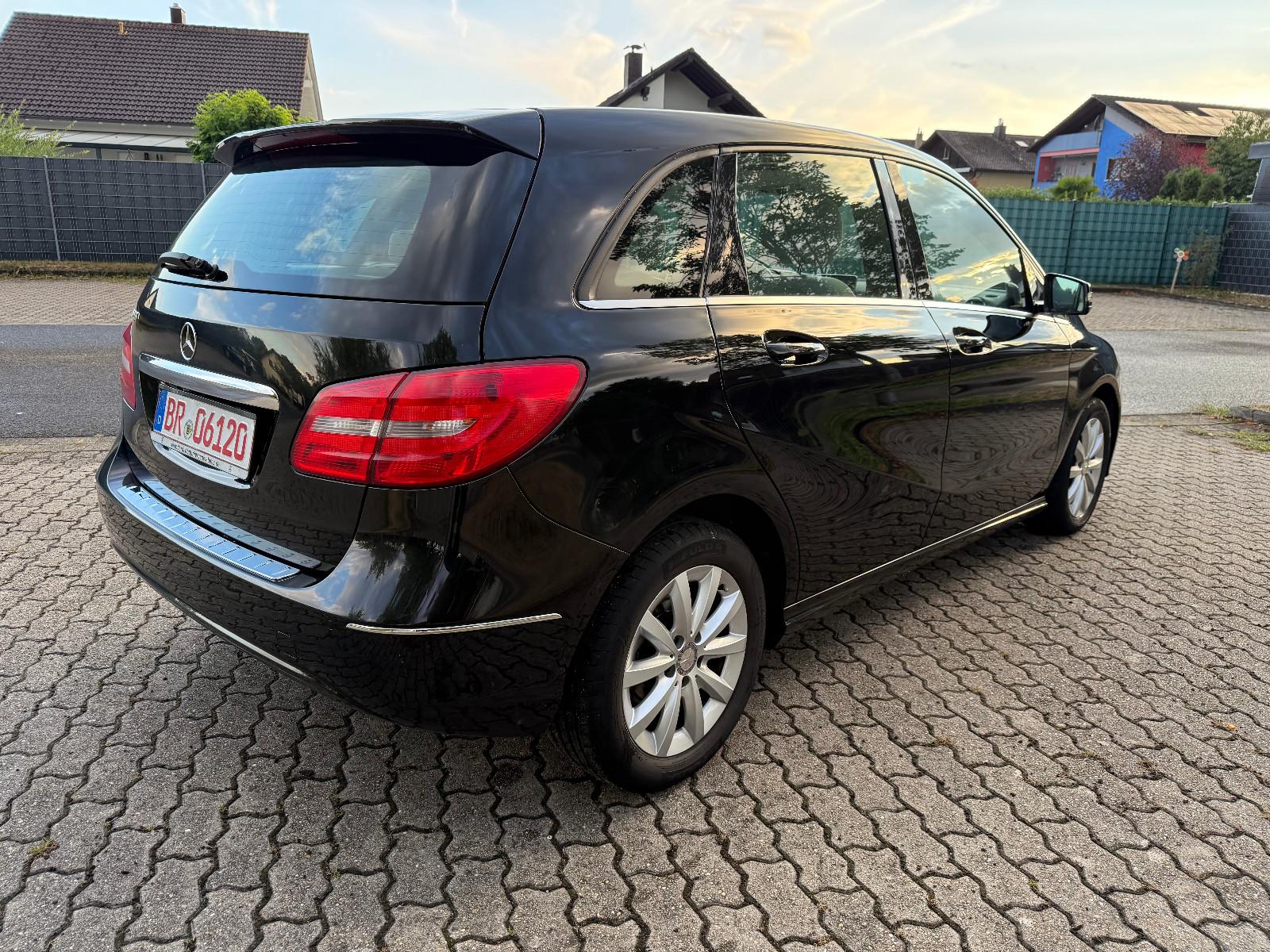 Mercedes-Benz B 200 kamera