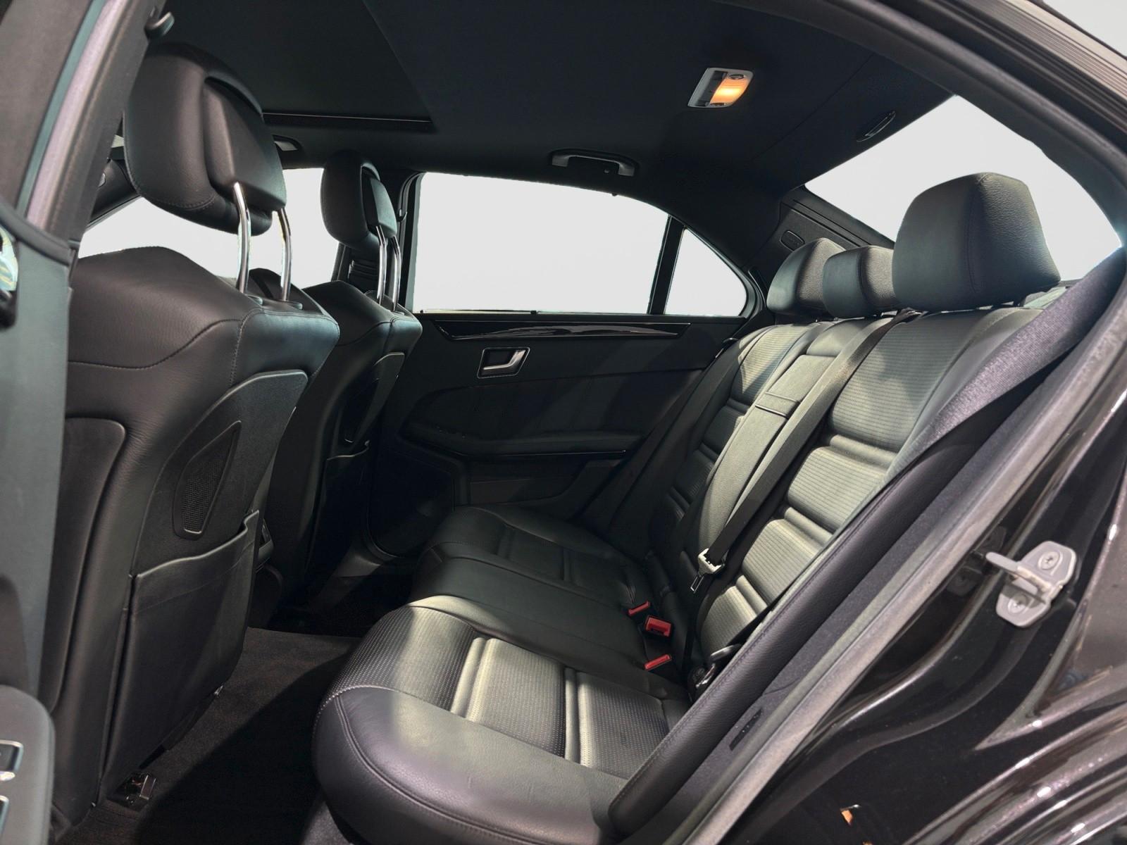 Mercedes-Benz E63 AMG Lim. DRIVERS COMAND SCHIEBE HK PARK
