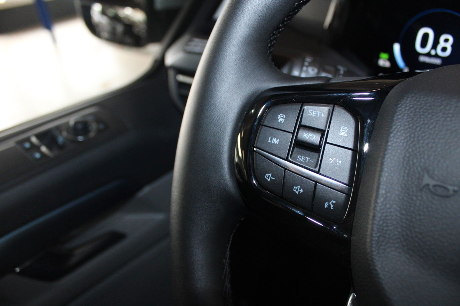 Fahrzeugabbildung Ford NUGGET L1 Active MARKISE + Aufstelldach SOFORT