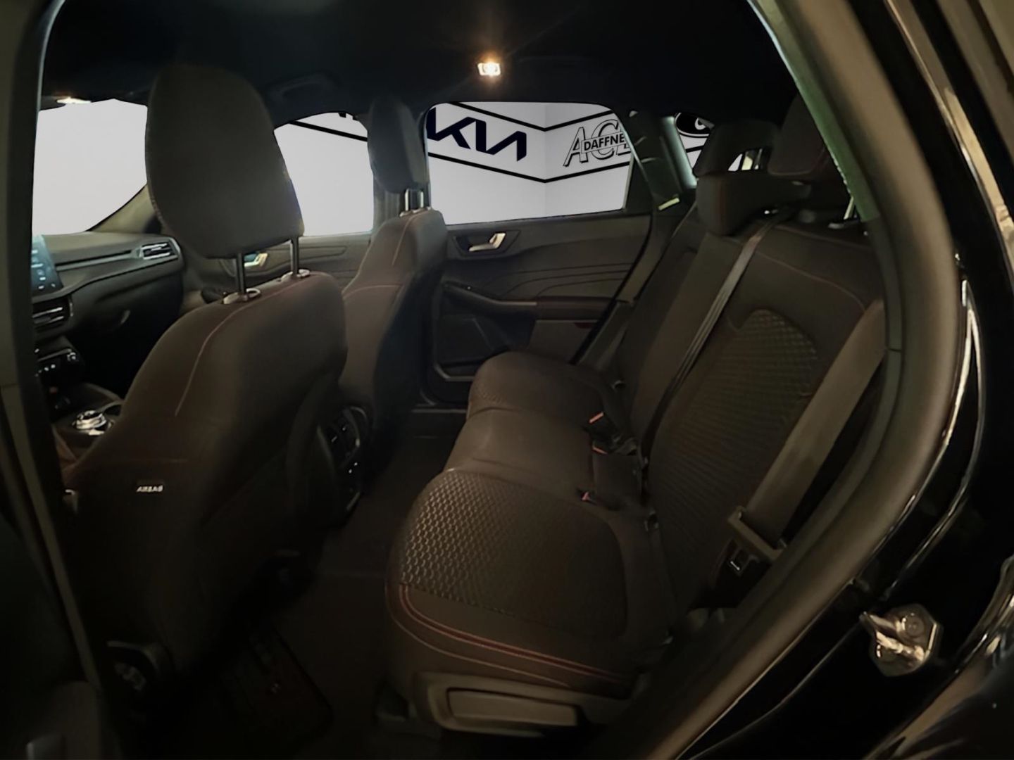 Fahrzeugabbildung Ford Kuga ST-Line Hybrid FHEV Winter-Paket LED Navi