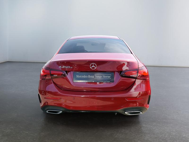 Mercedes-Benz A 250 e Limousine AMG NIGHT MEMO MULTI 360 AHK