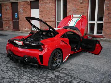 2019 Ferrari 488 PISTA — миниатюра 11