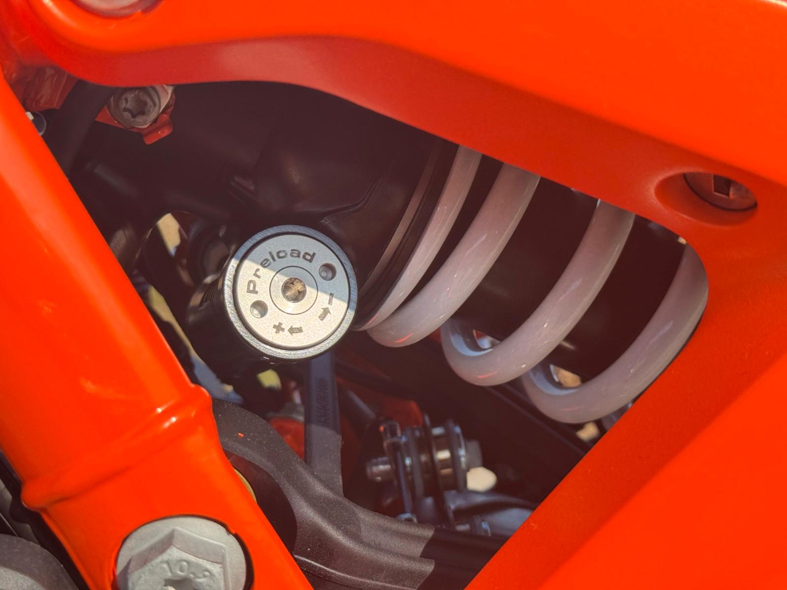 KTM 990 DUKE R MY26 AUF LAGER