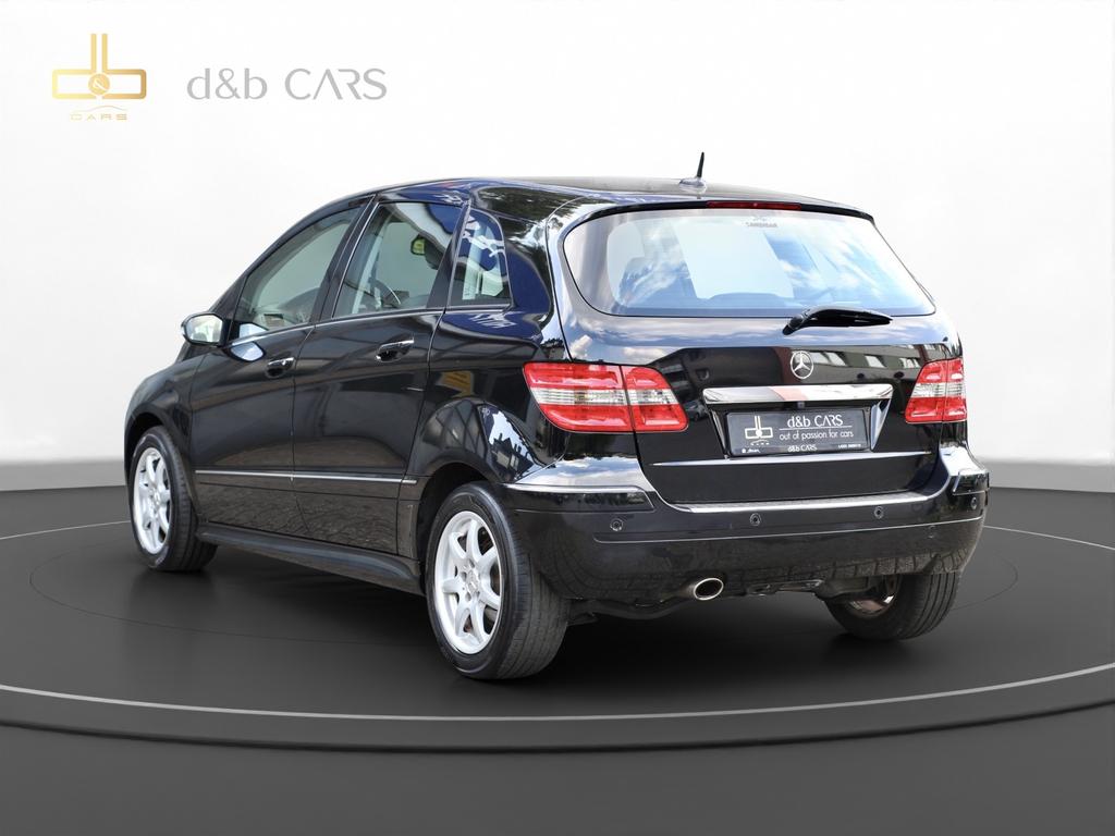 Mercedes-Benz B 200