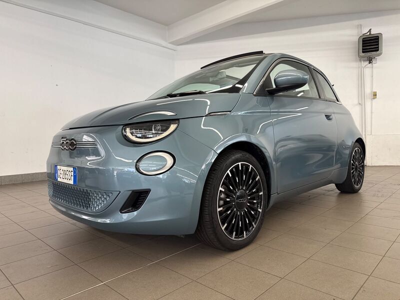 Fiat FIAT 500C Electric Icon imagem 2