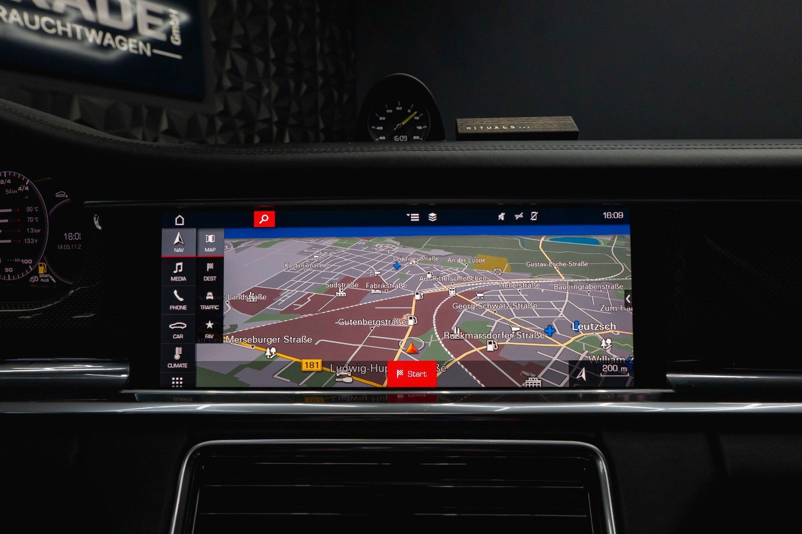 Fahrzeugabbildung Porsche Panamera Turismo 4 E-Hybrid Sport-Design *Pano*