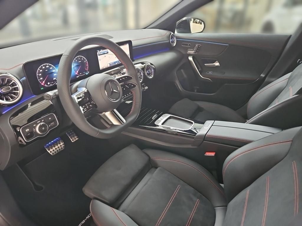 Fahrzeugabbildung Mercedes-Benz CLA 200 SB +AMG+AHK+STANDHEIZUNG+SOUND+DISTRONIC