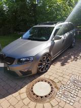 Skoda Octavia 2.0 TSI DSG RS Combi RS MBI2,5 - Skoda Octavia: 2.5