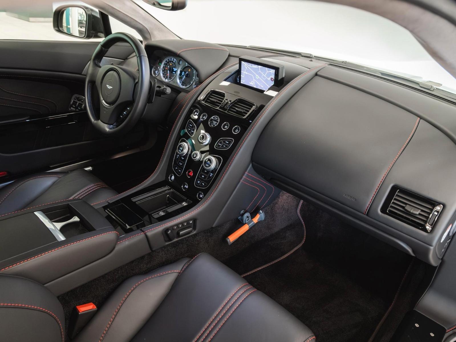 ASTON MARTIN V8 VANTAGE S COUPE