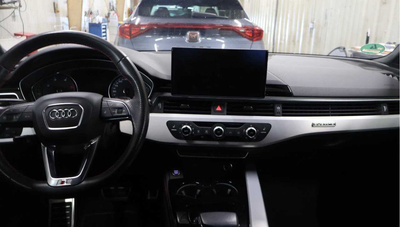 Fahrzeugabbildung Audi A4 40d Quatt AT7 S Line LED/NAVI/SHZ/B&O/19"LM
