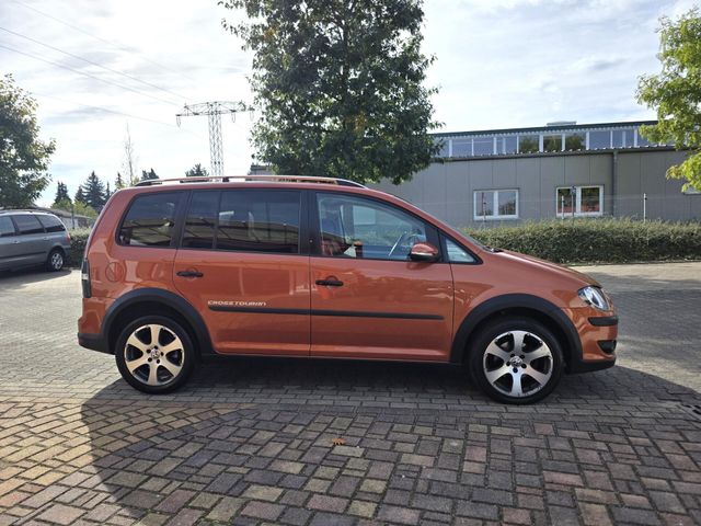 VW Touran — Foto 11