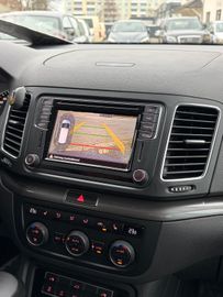 Volkswagen Sharan - 12