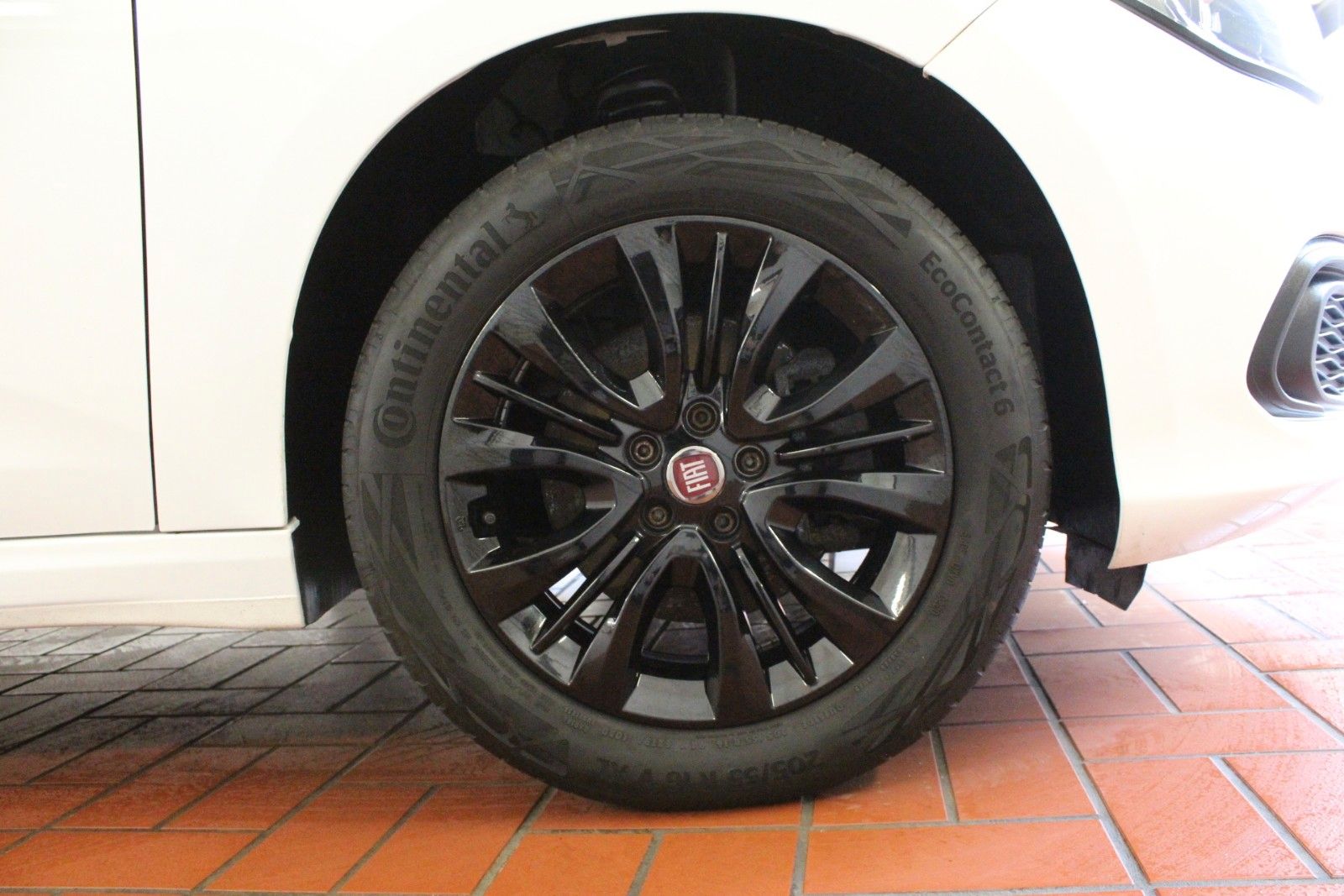 Fahrzeugabbildung Fiat Tipo 1.4   16V Street*5 Türer