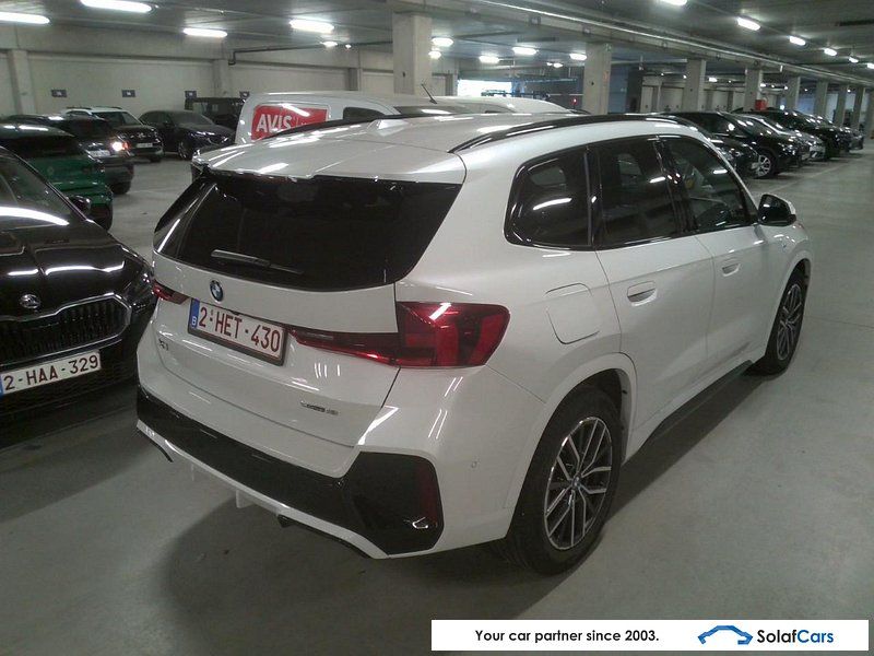 BMW X1 sDrive18i M-Sport Aut. LED LC-Pro Ambient Na imagem 3