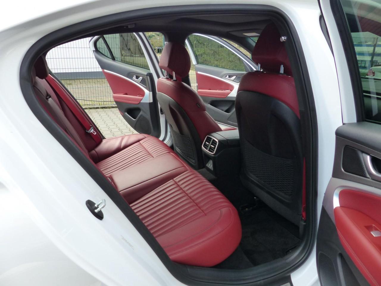 Genesis G70.ACC.AUT.KAMERA.PDC.LED.NAV.PDC.PANO Klima