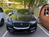 Jaguar F pace - Jaguar F-Pace in Bremen