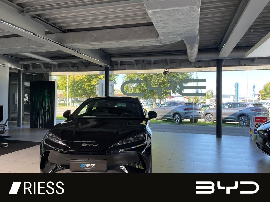 BYD SEALION 7