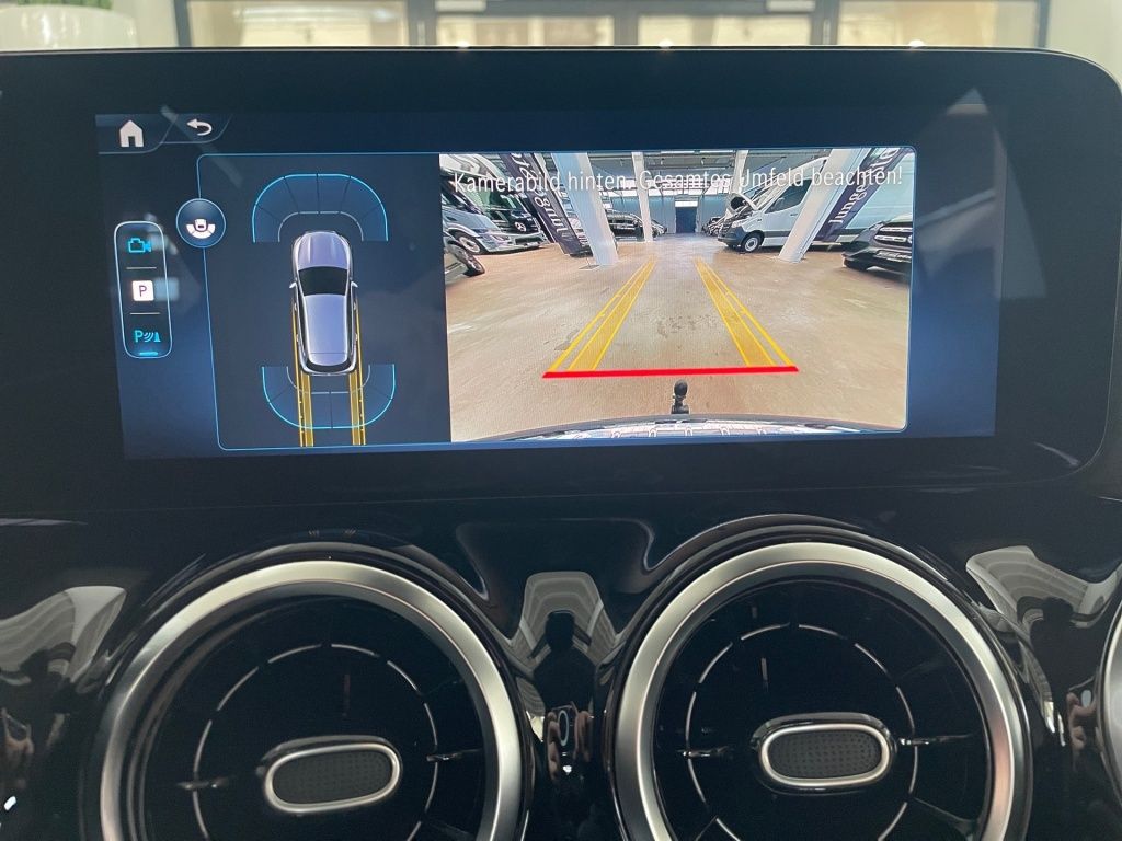 Fahrzeugabbildung Mercedes-Benz GLA 180 Progressive AHK Totwi. Navi LED SHZ KAM