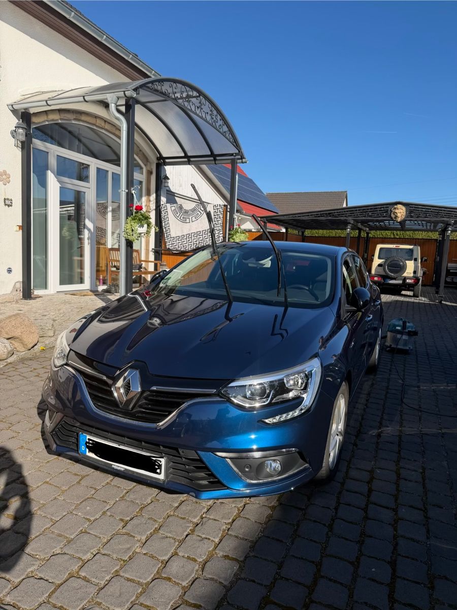 RENAULT Megane