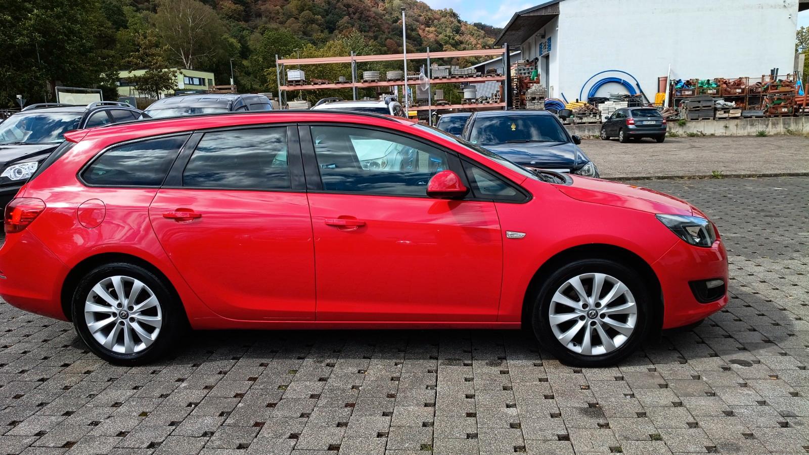 Opel Astra 2014 — engine 1.686 cm³, 131 HP (96kW)