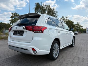 Mitsubishi Outlander - 6