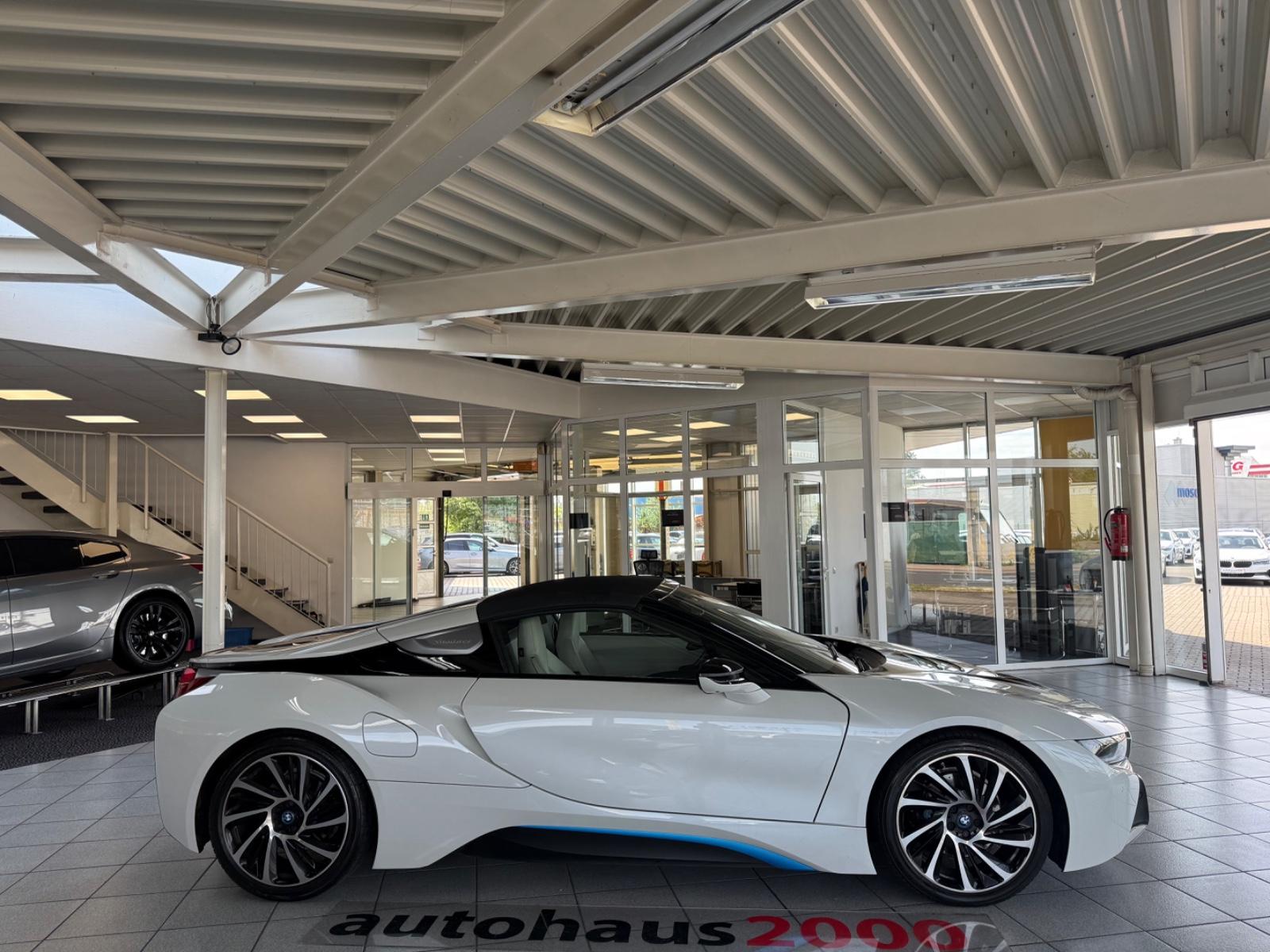 BMW i8 Roadster