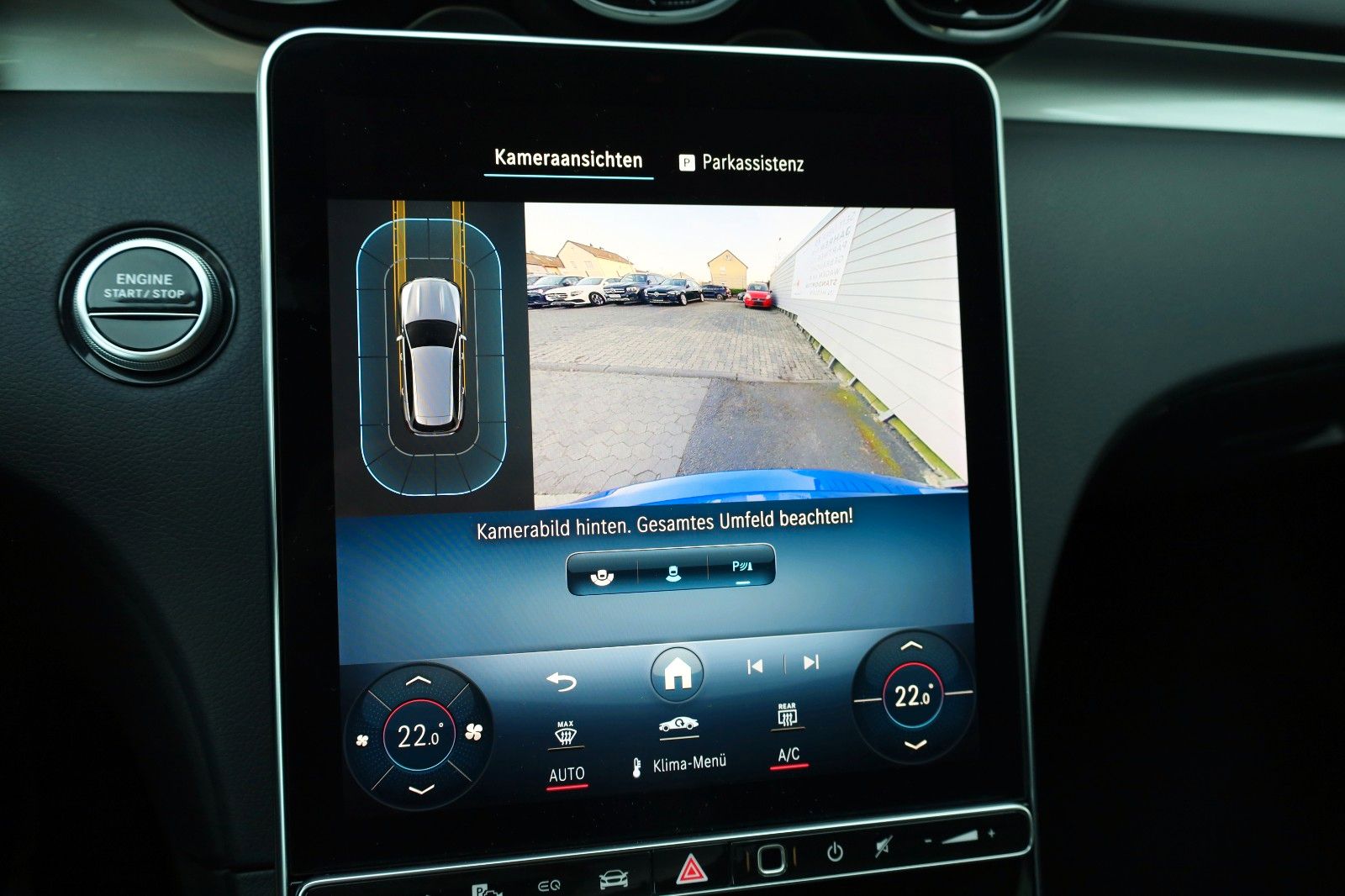 Fahrzeugabbildung Mercedes-Benz C 300e T Avantgarde T Leder,Navi,LED,SH,PDC,Park