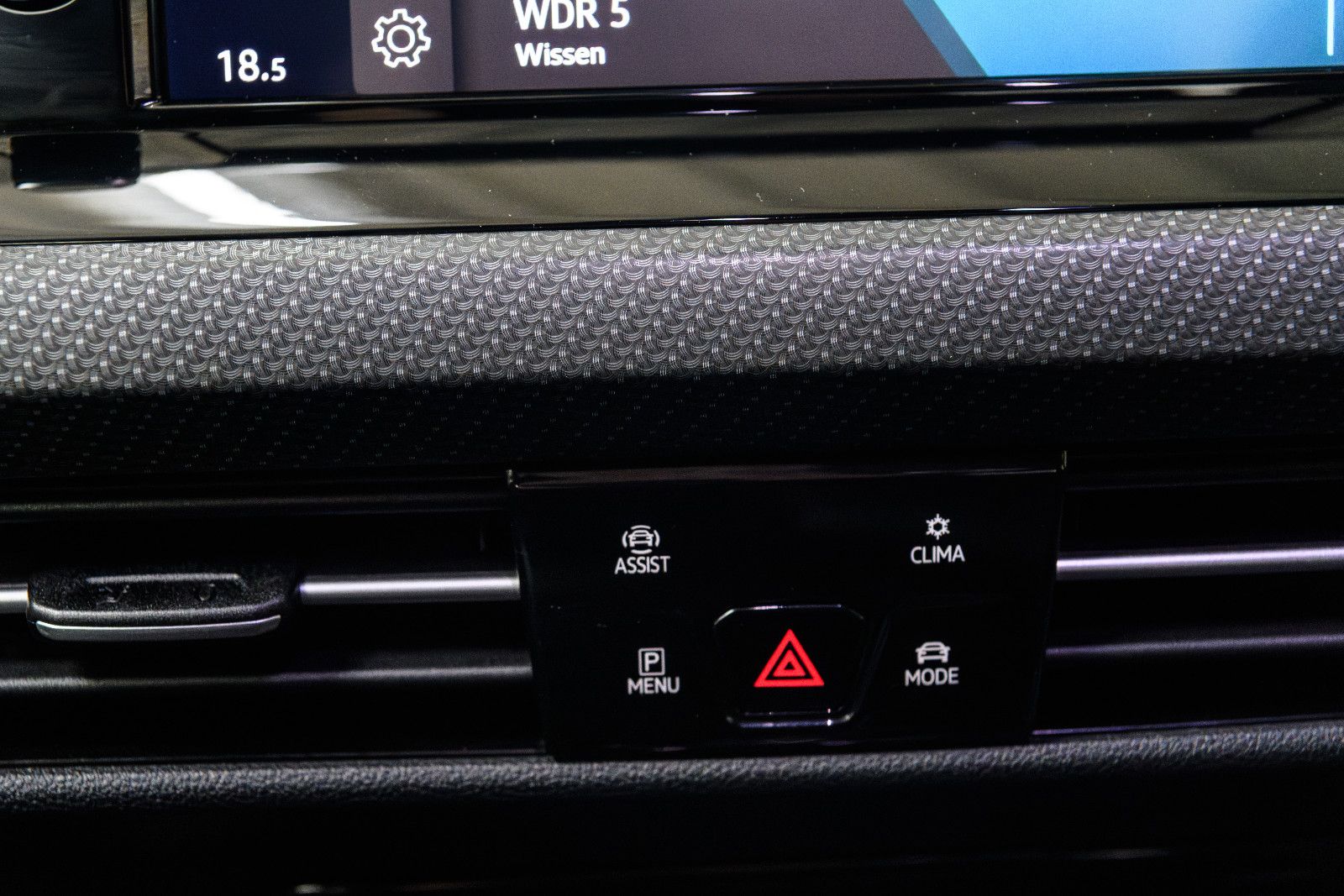 Fahrzeugabbildung Volkswagen Golf VIII R-Line +Led +Keyless+We Connect Plus