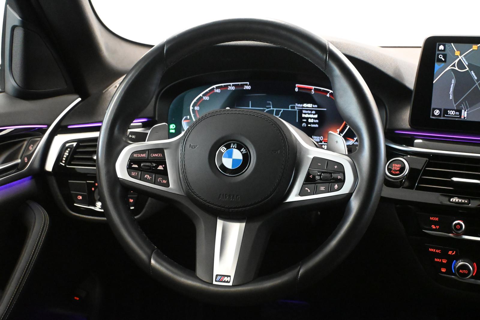 BMW 530 d *KAMERA*ACC*M LENKRAD*KEYLESS*CARPLAY *LED