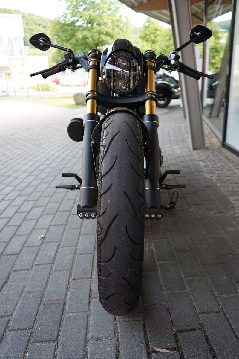 Fahrzeugabbildung Harley-Davidson Softail Breakout 114 Thunderbike Umbau GP-Z