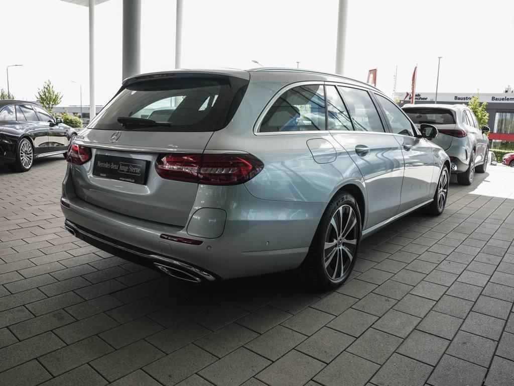 Mercedes-Benz E 300 de T Avantgarde Rückfahrkamera MBUX LED